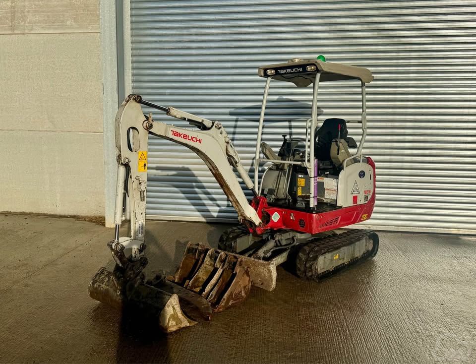 Takeuchi TB216 Mini Digger 1.8T